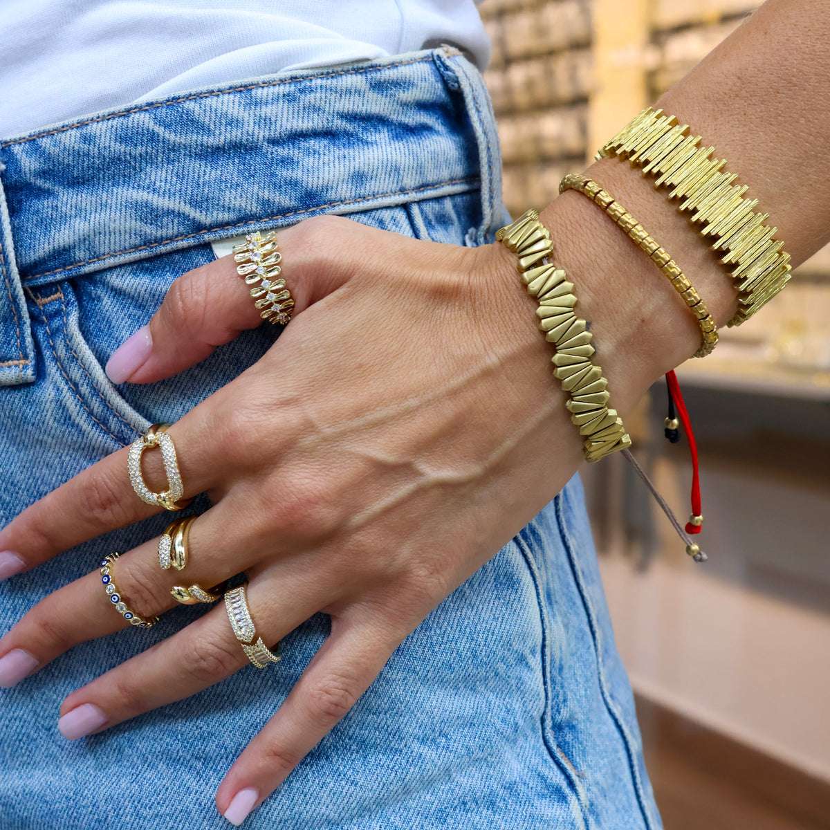 AYARLANABİLİR BAGET TAŞLI YÜZÜK
